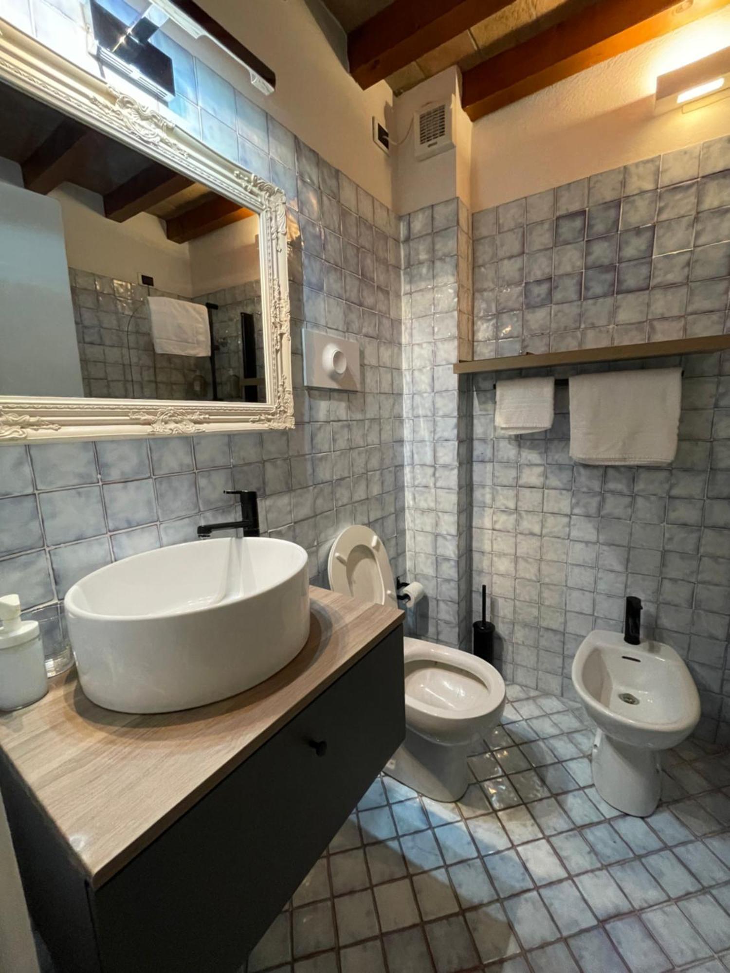 Le Camere di Bsuites Parme Chambre photo