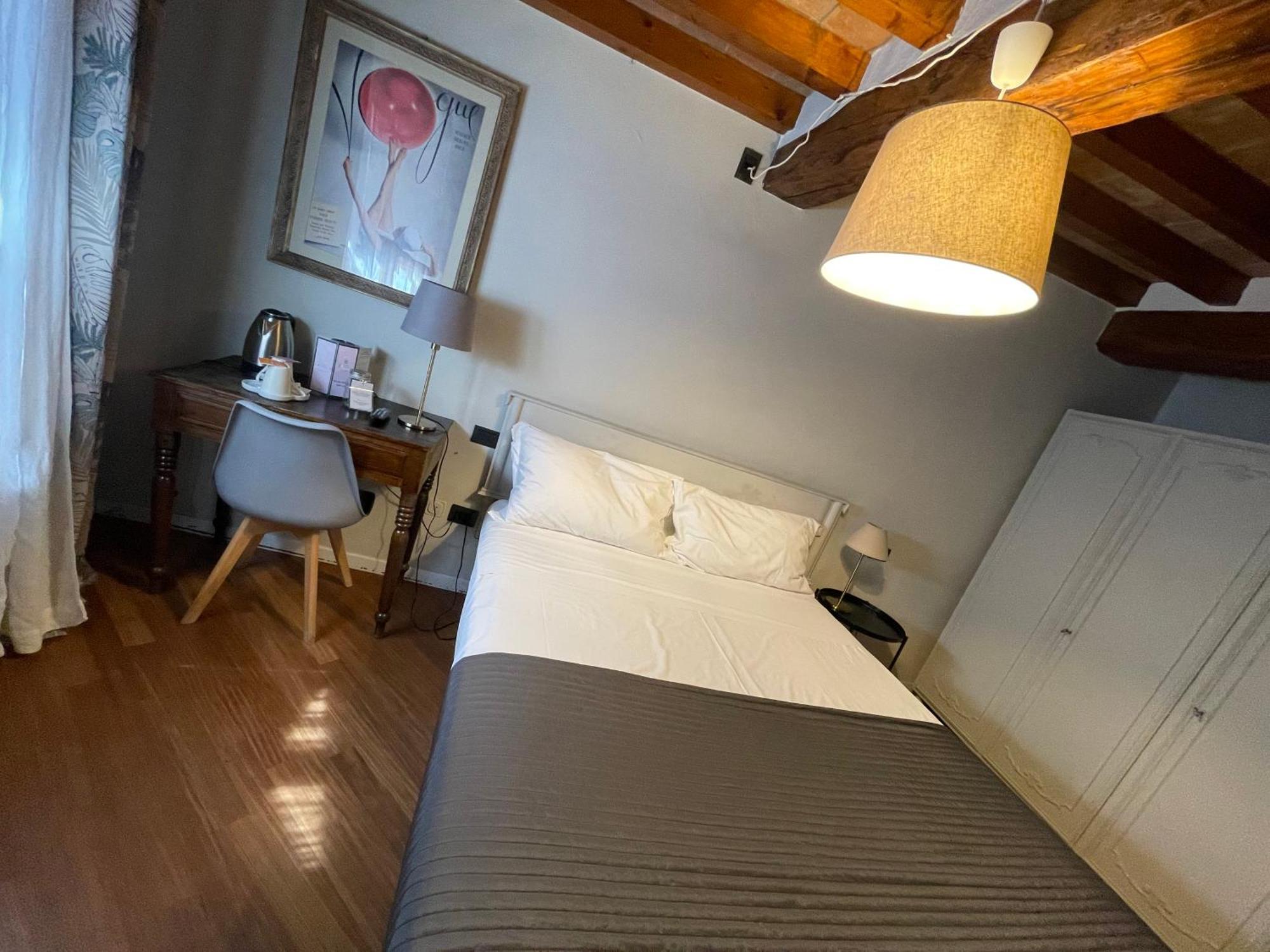 Le Camere di Bsuites Parme Extérieur photo