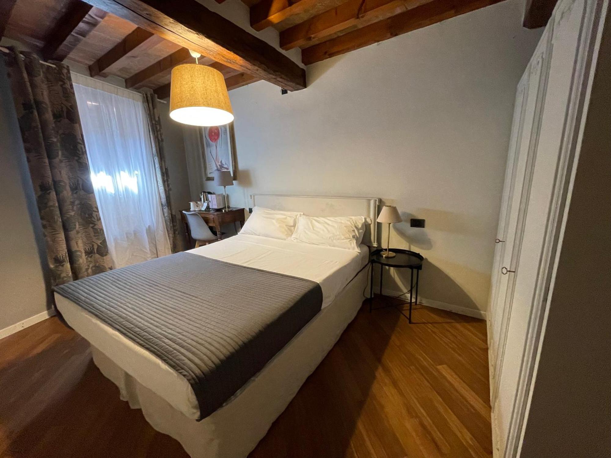 Le Camere di Bsuites Parme Extérieur photo